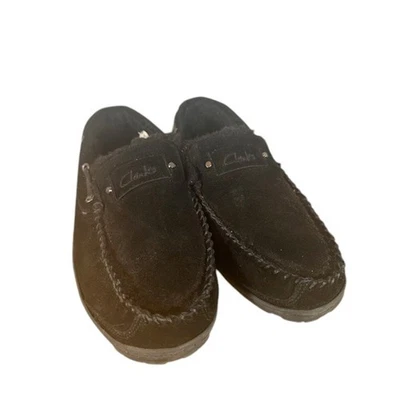 Zapatillas Clarks negras forradas de piel sintética de gamuza planas sin cordones suelas de goma para hombre talla 10 Foto 1 de 4