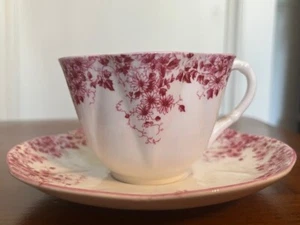 Vintage Shelley "Dainty Pink" Pattern Tea Cup & Saucer MINT CONDITION - Picture 1 of 9