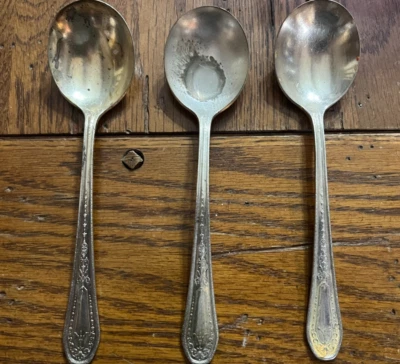 Juego De Colección 3 Cucharas Soperas Plato Comunitario Hampton Court Plato Plateado Redondo Foto 1 de 4