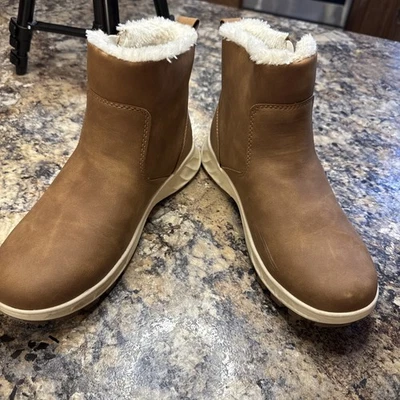 Botas repelentes al agua de espuma viscoelástica para todo tipo de clima Khombu Dusk para mujer talla 8 Foto 1 de 4