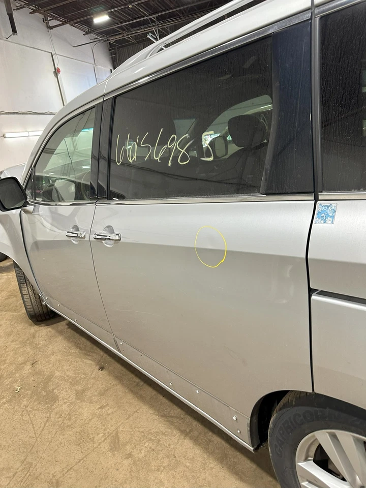 Used Rear Left Door Assembly Rear Side fits: 2011 Nissan Quest w/side sill spoil Foto 1 de 4