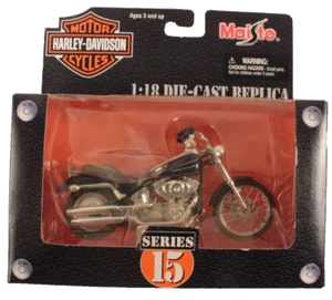 Maisto 1:18 Harley-Davidson Series 15 2002 FXSTD Softail Deuce Motorcycle - Picture 1 of 3
