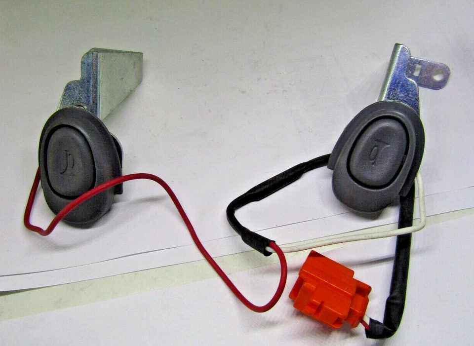 INTERRUPTOR BOCINA FORD ASPIRE 94-97 NUEVO ORIGINAL FORD Foto 1 de 4