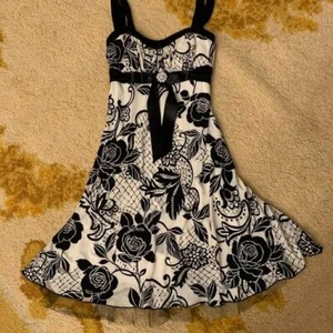 My Michelle. Girls size XL. Lined with netting at hem. Poly/spandex. WTC. - Picture 1 of 7