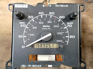 Velocímetro 92-97 168 k millas Ford F150 F250 F350 Bronco OEM - Imagen 1 de 10