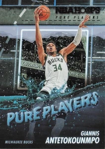 2023-24 Hoops #3 Giannis Antetokounmpo Giocatori Puri - Foto 1 di 2