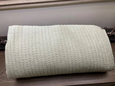 Edredón liso West Elm Airy algodón gasa King/CaliKing Celaden Foto 1 de 4