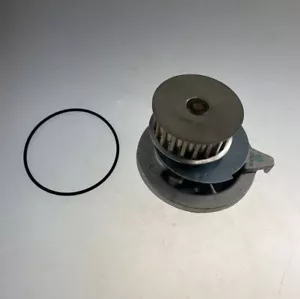 Water pump 85-1705 Aquaplus for Opel Astra 1800 Bedford Vauxhall car spare part - Picture 1 of 8