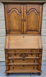 ANTIQUE FEDERAL Style Maple & Mahogany Secretary Desk. - Picture 1 of 10
