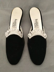Vintage Realities OOMPHIES Sz 6.5 Silver Lace Black Velvet Mid Heels Mules Shoes - Picture 1 of 19