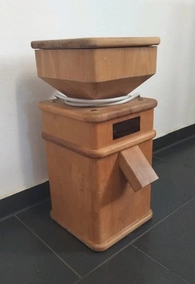 HAWO'S Kornmühle Getreidemühle Hawos - Bild 1 von 4