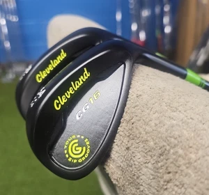 CLEVELAND CG16 BLACK NITRIDE 54° & 58° 2 WEDGE SET SPINE ALIGNED BLACK KBS TOUR - Picture 1 of 9