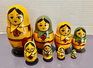 Vintage Russian Matryoshka Stacking Dolls 8 Figures Hand Made Nesting Dolls - Picture 1 of 10