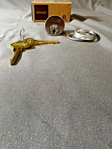 Schlage S123 mortaja 1 1/8” L leva - Imagen 1 de 5