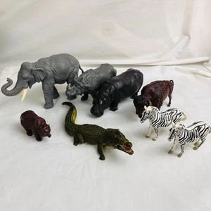 Paquete De 8 Figuras Animales Salvajes Británicos De Colección Hipopótamo Elefante Rinoceronte Bisonte Etc - Imagen 1 de 20