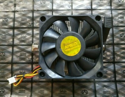 AMD Socket AM2/940/939/754 Aluminum Heatsink/Fan Assembly P/N:CMDK8-7152D-A3  - Image 1 of 4