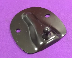New Genuine Vauxhall Vivaro Renault Trafic 2001-14 Tailgate Strut / Ram Bracket - Picture 1 of 4