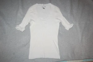 Womens OFF WHITE RIBBED KNIT SWEATER Cuffed 1/2 Sleeves SCOOP NECK Size M 8-10 - Picture 1 of 2