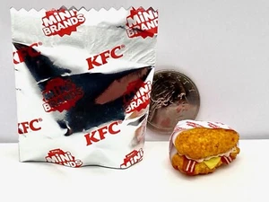 KFC SEALED DOUBLE DOWN SCENTED ICONIC SANDWICH Zuru 5 Surprise Mini Brands - Picture 1 of 3