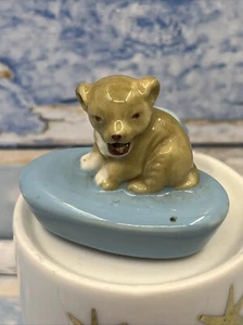 WADE WHIMSIES-Zoo Lights-LION CUB-Blue Candle Holder-1950s-Collectible Miniature - Picture 1 of 13