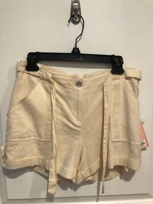 Juicy Couture Women's Linen/Rayon Blend Cuffed Cargo Shorts Beige Size Small NWT - Image 1 of 2