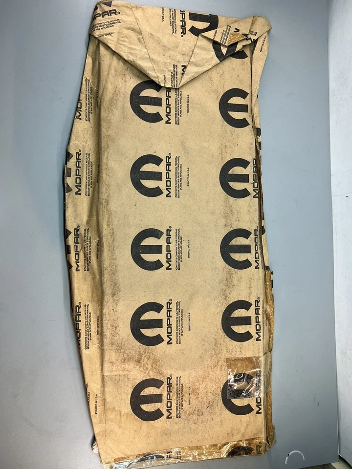 圆筒式真空吸尘器 Mopar 04448007 — 第 1/2 张图片