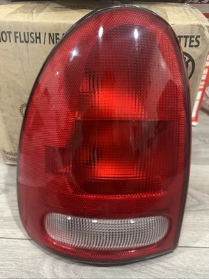 ЗАДНИЙ ФОНАРЬ (Dorman # 1610458) - Изображение 1 из 2