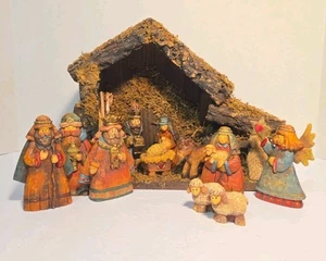 Weihnachtskrippe aus Harz, 12-teiliges Set enthält Krippe und 11 Figuren - Bild 1 von 16