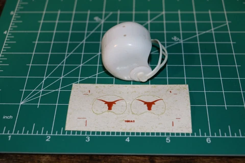 1978 NCAA Vintage Texas Longhorns mini gumball football helmet decal Big12 D1 Cover