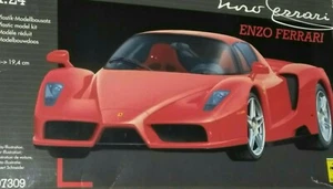 RED FERRARI Model Number 07309 Revell (Level 4) - Picture 1 of 11