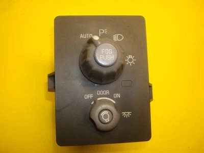 01 02 03 04 05 Interruptor atenuador de faros antiniebla Pontiac Aztek 10410465 Foto 1 de 4