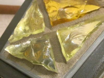 极为罕见复古 70 年代多色渣玻璃户外柱灯  — 第 1/4 张图片