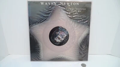 WAYNE NEWTON - YOU STEPPED INTO MY LIFE STAR SHAPED PICTURE DISC SINGLE ARIES II Foto 1 de 2