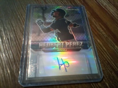 2022 PRIZM Draft Picks PRIZM Autograph AUTO Rookie Prospect ⚾ HEDBERT PEREZ - Image 1 of 3