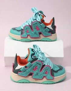 New Graffiti Design Anti Slip Soft Dole Children’s Sneakers For Sports - Picture 1 of 5