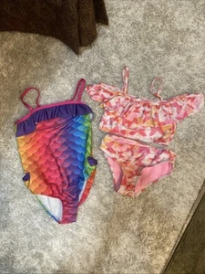 2 Girls Size 6/6X Swimsuits - Picture 1 of 6