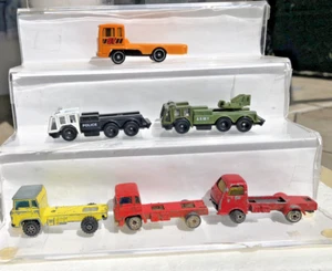 Junkyard lot of 5 trucks/ 6- flat beds trucks /Yatming/PlayArt unbrande/ Maist - Picture 1 of 6