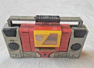 Figura estéreo Hasbro Takara Transformers Autobot Blaster Boombox de colección 1984 - Imagen 1 de 6