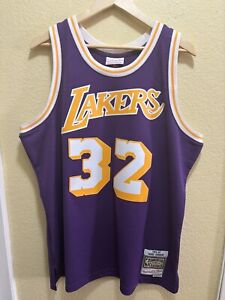 Authentic 84-85 Mitchell & Ness LA Lakers Magic Johnson Jersey Size XL Swingman