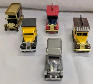 Vintage 5 Model 'A' Ford Vans, Matchbox, Coggi, Golden, Condition 1:72 Scale - Picture 1 of 7