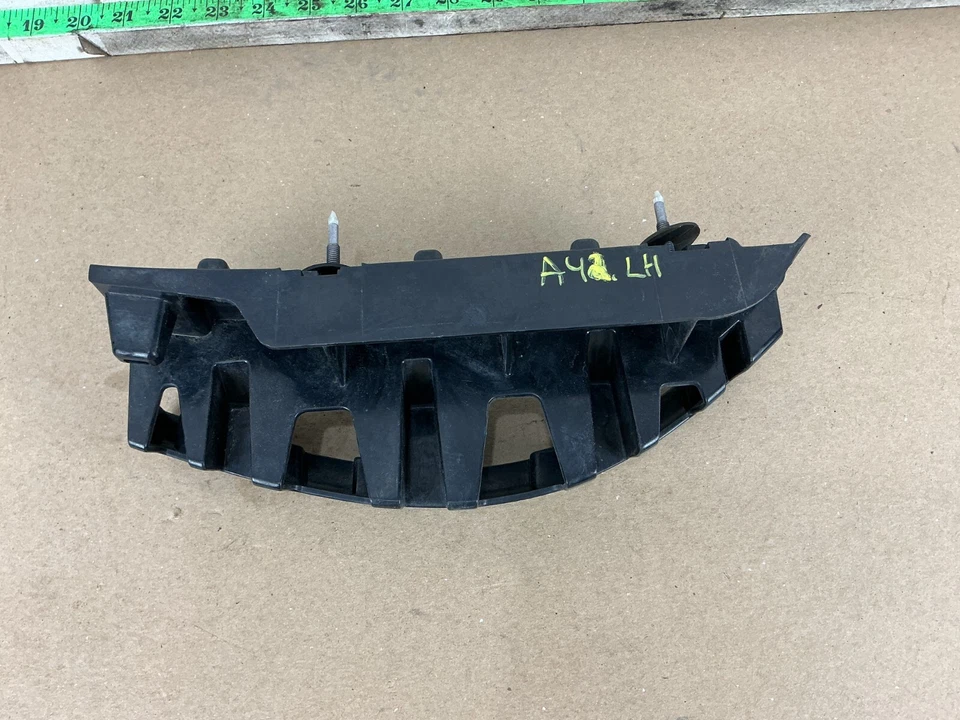 2009–2015 Mercedes-Benz E550 Rear Left Bumper Mounting Bracket A2128801903 OEM - Image 1 of 4