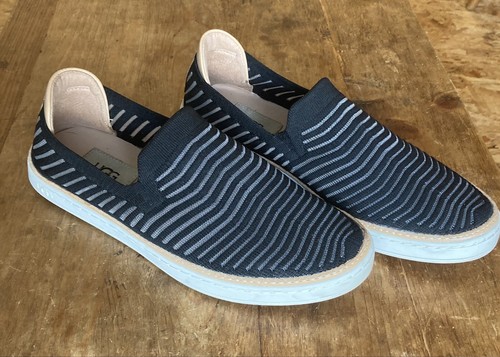 Mocassini slip on piatti UGG scarpe tela bianco e nero UK 5 ottime condizioni