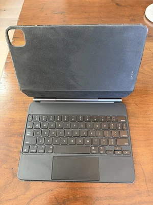 Teclado mágico original de Apple para iPad Pro de 11 pulgadas + iPad Air de 4.ª/5.ª generación (A2261) Foto 1 de 4