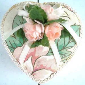 Vintage handgefertigte Schatulle in Herzform mit Rosen alt Sammlerstück VINTAGE - Bild 1 von 7