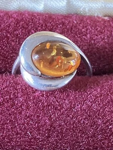 Vintage 925 Sterling Silver Simple Ring With Natural Baltic Amber Stone Size N - Picture 1 of 12