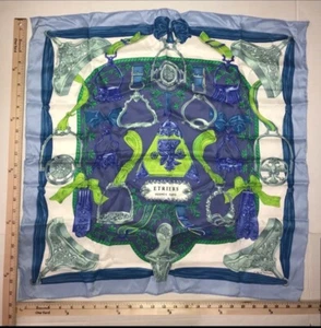 New Hermes Vintage Etriers Neckerchief Ciel/Turquoise/Vert - Imagen 1 de 9
