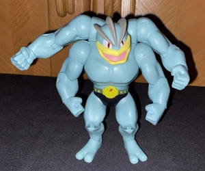Pokemon - Machamp - Action Figure - 5" Nintendo 2016 Tomy Poseable Articulated - Picture 1 of 3