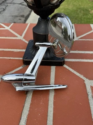 老式国际收割机IH镜面Travelall童子军拾音器 — 第 1/4 张图片