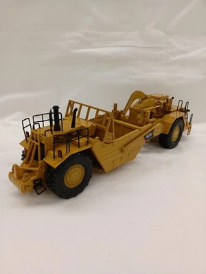 NORSCOT 55175 1/50 CAT 657G TRATTORE RUOTA SC - Immagine 1 di 4