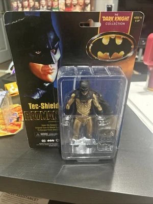 Neca Batman Dark Knight Collection Tec-Shield Kenner Tribute Lootcrate Exclusivo Foto 1 de 2